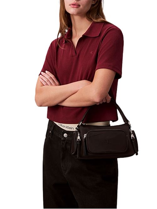 Borsa da spalla morbida in satin e nylon Calvin Klein | LV04F3132GUB1